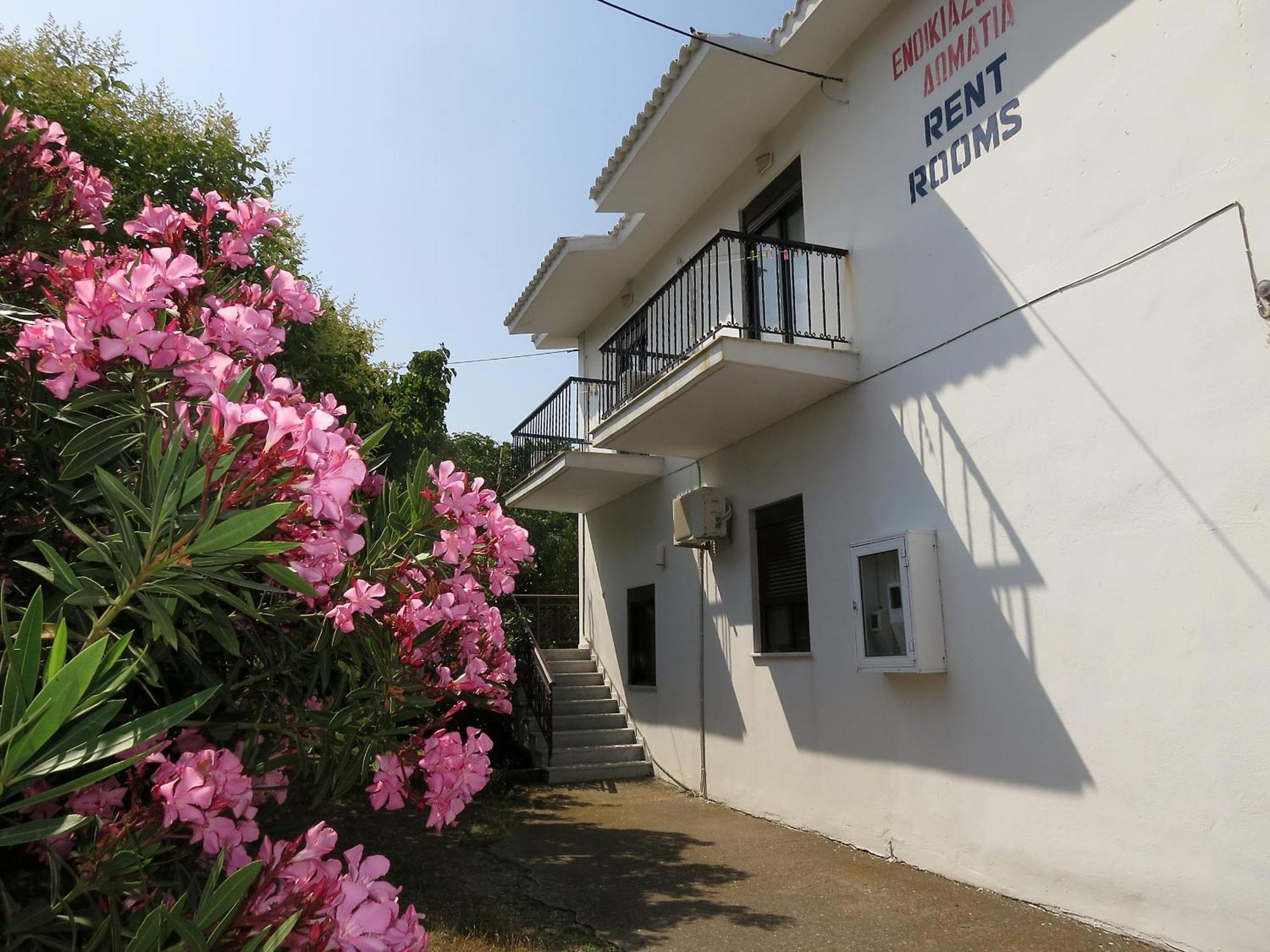 Thanasis Matsas Rooms Kamariotissa Exterior foto